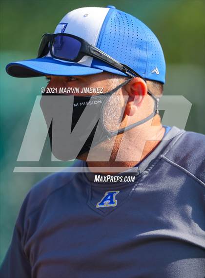 Thumbnail 1 in Oaks Christian vs Agoura photogallery.