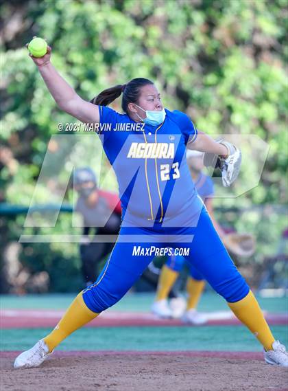 Thumbnail 1 in Oaks Christian vs Agoura photogallery.