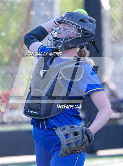 Thumbnail 1 in Oaks Christian vs Agoura photogallery.