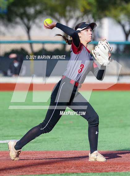 Thumbnail 3 in Oaks Christian vs Agoura photogallery.