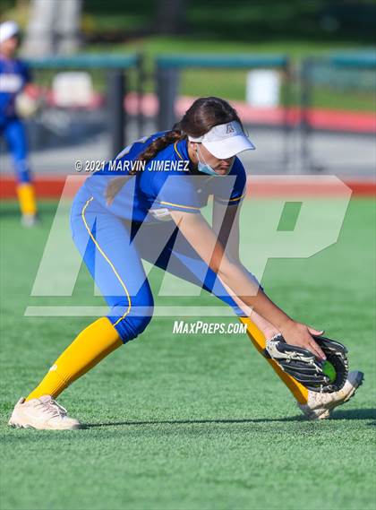 Thumbnail 1 in Oaks Christian vs Agoura photogallery.