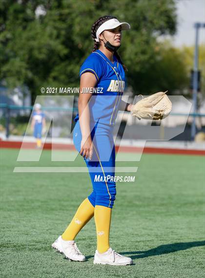 Thumbnail 3 in Oaks Christian vs Agoura photogallery.