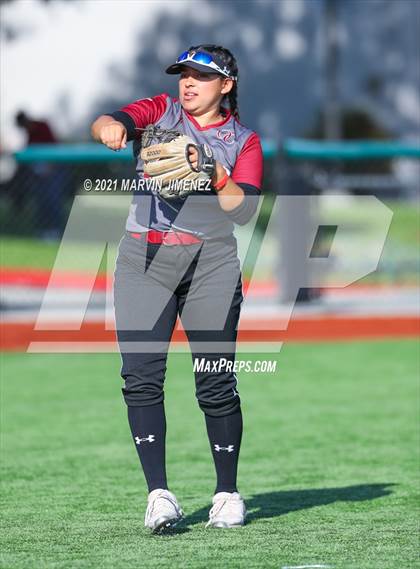 Thumbnail 2 in Oaks Christian vs Agoura photogallery.
