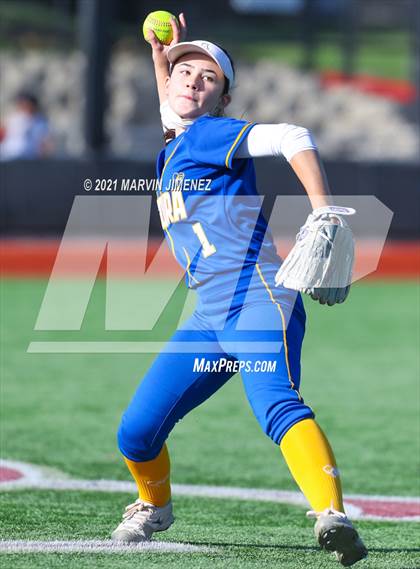 Thumbnail 1 in Oaks Christian vs Agoura photogallery.