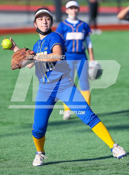 Thumbnail 3 in Oaks Christian vs Agoura photogallery.