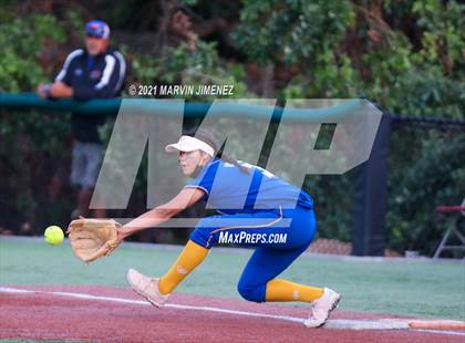 Thumbnail 3 in Oaks Christian vs Agoura photogallery.