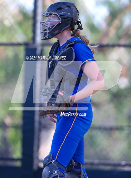 Thumbnail 2 in Oaks Christian vs Agoura photogallery.