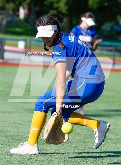 Thumbnail 1 in Oaks Christian vs Agoura photogallery.
