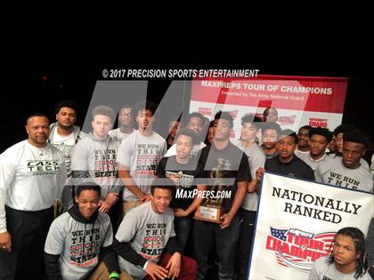 Thumbnail 1 in Cass Tech TOC Ceremony photogallery.