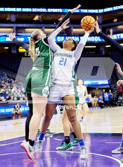 Thumbnail 3 in Granada Hills Charter vs Caruthers (CIF State D3 Final) photogallery.