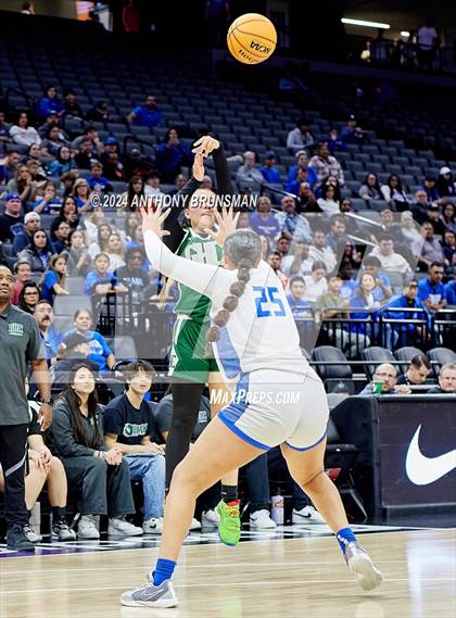 Thumbnail 1 in Granada Hills Charter vs Caruthers (CIF State D3 Final) photogallery.