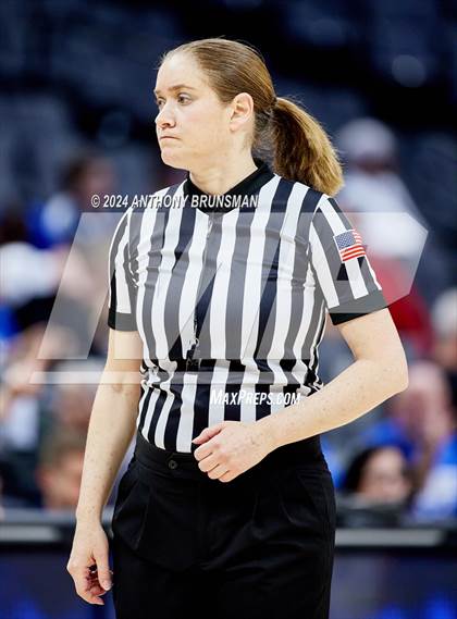 Thumbnail 2 in Granada Hills Charter vs Caruthers (CIF State D3 Final) photogallery.