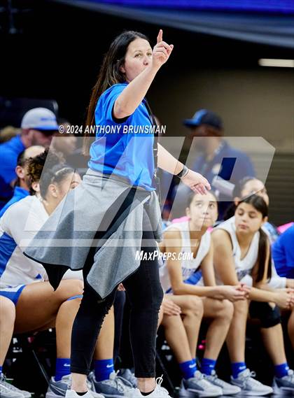 Thumbnail 2 in Granada Hills Charter vs Caruthers (CIF State D3 Final) photogallery.