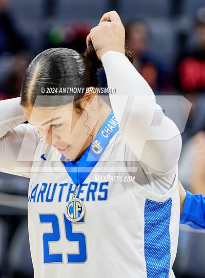Thumbnail 3 in Granada Hills Charter vs Caruthers (CIF State D3 Final) photogallery.