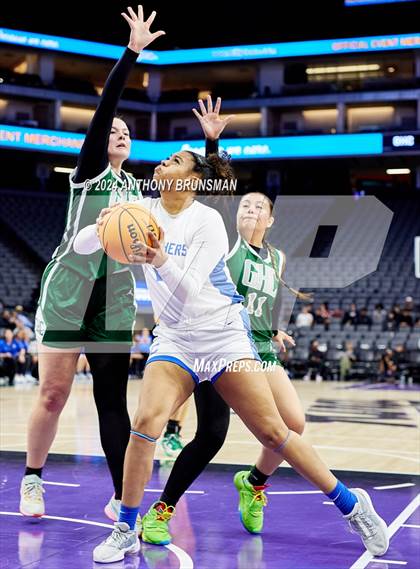 Thumbnail 1 in Granada Hills Charter vs Caruthers (CIF State D3 Final) photogallery.