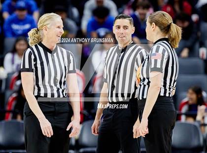 Thumbnail 3 in Granada Hills Charter vs Caruthers (CIF State D3 Final) photogallery.