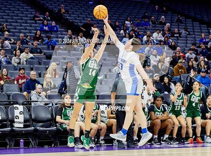 Thumbnail 3 in Granada Hills Charter vs Caruthers (CIF State D3 Final) photogallery.