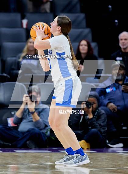 Thumbnail 1 in Granada Hills Charter vs Caruthers (CIF State D3 Final) photogallery.