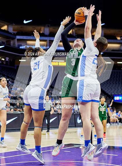 Thumbnail 3 in Granada Hills Charter vs Caruthers (CIF State D3 Final) photogallery.