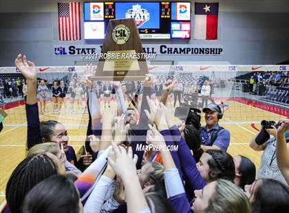 Thumbnail 3 in Brandeis vs. Keller (UIL Volleyball 6A Finals) photogallery.