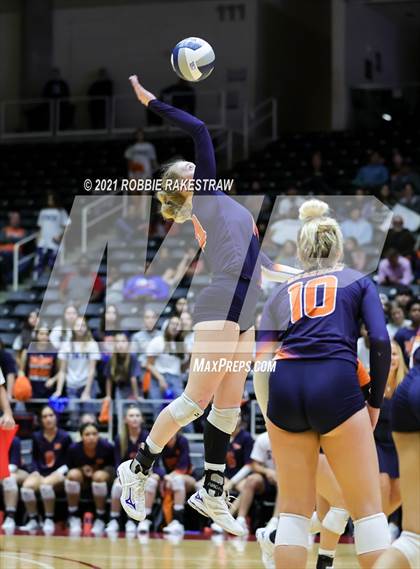 Thumbnail 2 in Brandeis vs. Keller (UIL Volleyball 6A Finals) photogallery.