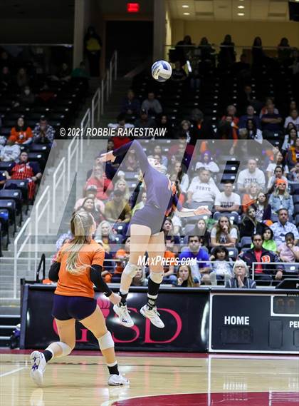 Thumbnail 3 in Brandeis vs. Keller (UIL Volleyball 6A Finals) photogallery.