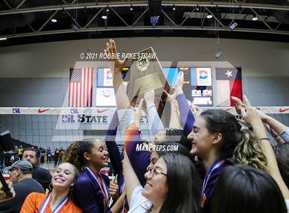 Thumbnail 2 in Brandeis vs. Keller (UIL Volleyball 6A Finals) photogallery.