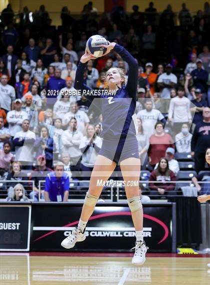 Thumbnail 3 in Brandeis vs. Keller (UIL Volleyball 6A Finals) photogallery.