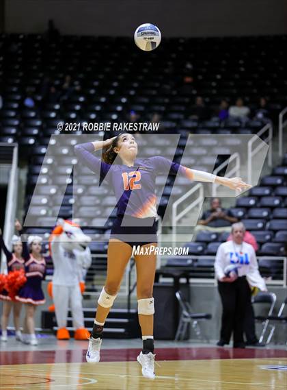 Thumbnail 2 in Brandeis vs. Keller (UIL Volleyball 6A Finals) photogallery.