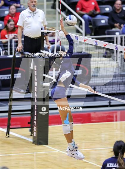 Thumbnail 3 in Brandeis vs. Keller (UIL Volleyball 6A Finals) photogallery.