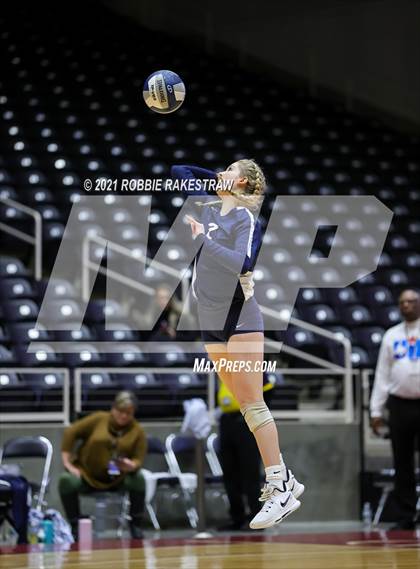 Thumbnail 2 in Brandeis vs. Keller (UIL Volleyball 6A Finals) photogallery.