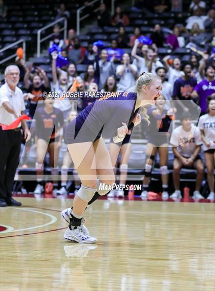 Thumbnail 2 in Brandeis vs. Keller (UIL Volleyball 6A Finals) photogallery.