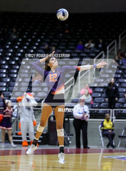 Thumbnail 2 in Brandeis vs. Keller (UIL Volleyball 6A Finals) photogallery.