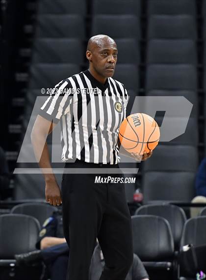 Thumbnail 2 in Valencia vs. Half Moon Bay (CIF State D4 Final) photogallery.
