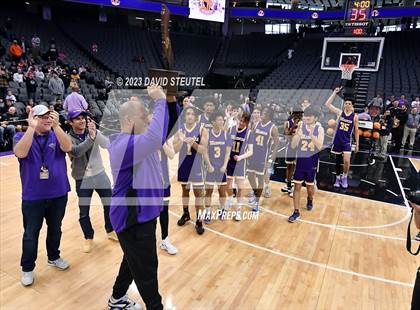 Thumbnail 2 in Valencia vs. Half Moon Bay (CIF State D4 Final) photogallery.