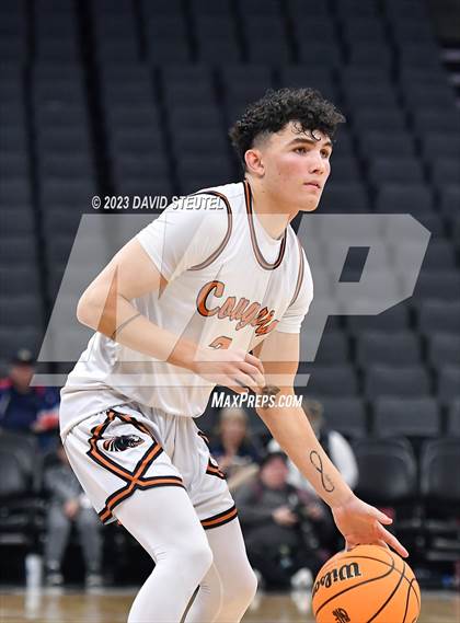 Thumbnail 2 in Valencia vs. Half Moon Bay (CIF State D4 Final) photogallery.