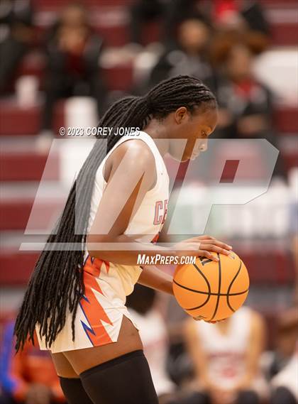 Thumbnail 1 in Chapel Hill vs Central (Hardwood Invitational) photogallery.