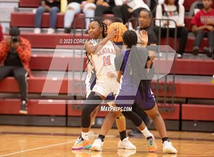 Thumbnail 2 in Chapel Hill vs Central (Hardwood Invitational) photogallery.