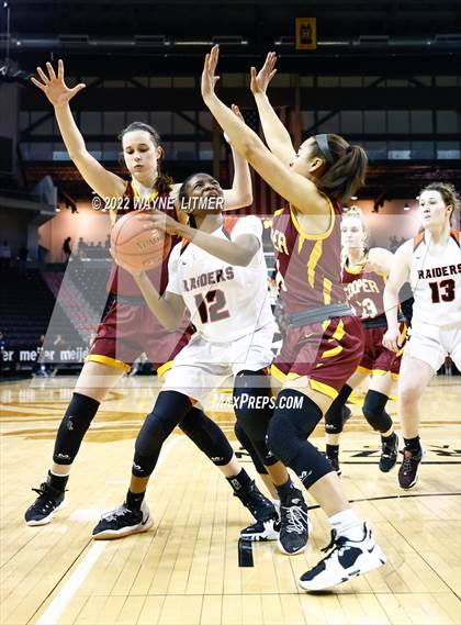 Thumbnail 3 in Cooper vs Ryle (9th Region Championship) photogallery.