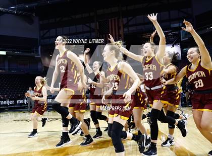 Thumbnail 1 in Cooper vs Ryle (9th Region Championship) photogallery.