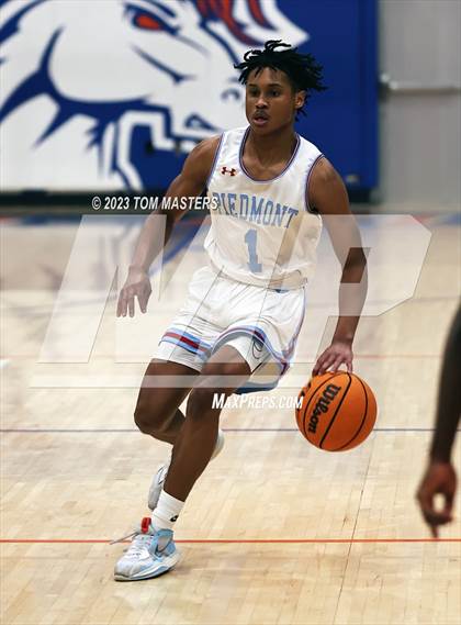 Thumbnail 3 in Piedmont @ Marvin Ridge (Conference Semifinal) photogallery.