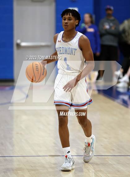 Thumbnail 3 in Piedmont @ Marvin Ridge (Conference Semifinal) photogallery.