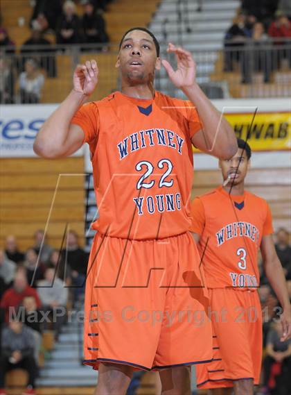 Thumbnail 1 in Whitney Young vs. Clackamas (Les Schwab Invitational) photogallery.
