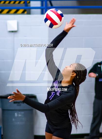 Thumbnail 3 in Ardrey Kell vs. Green Hope (NCHSAA 4A Final) photogallery.