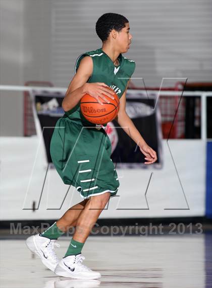 Thumbnail 3 in Kingwood vs. Strake Jesuit (McDonald's Texas Invitational) photogallery.