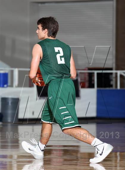 Thumbnail 3 in Kingwood vs. Strake Jesuit (McDonald's Texas Invitational) photogallery.
