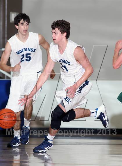Thumbnail 1 in Kingwood vs. Strake Jesuit (McDonald's Texas Invitational) photogallery.