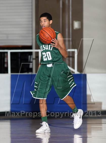 Thumbnail 3 in Kingwood vs. Strake Jesuit (McDonald's Texas Invitational) photogallery.