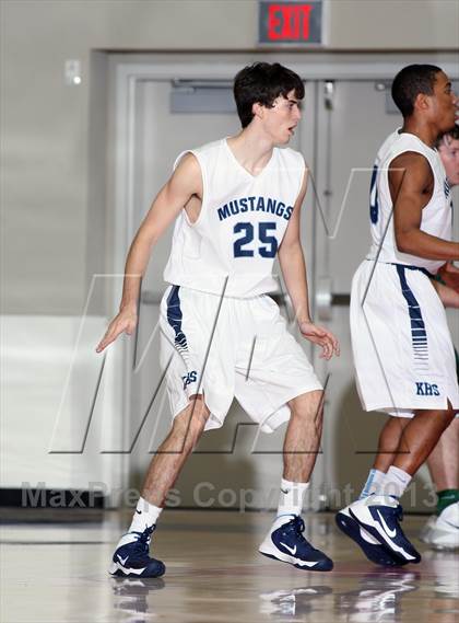 Thumbnail 3 in Kingwood vs. Strake Jesuit (McDonald's Texas Invitational) photogallery.