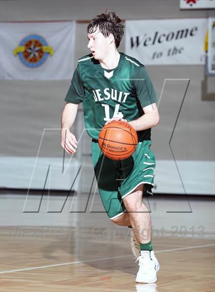 Thumbnail 3 in Kingwood vs. Strake Jesuit (McDonald's Texas Invitational) photogallery.